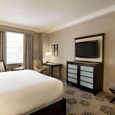 Fairmont Hotel Vancouver Exterior photo