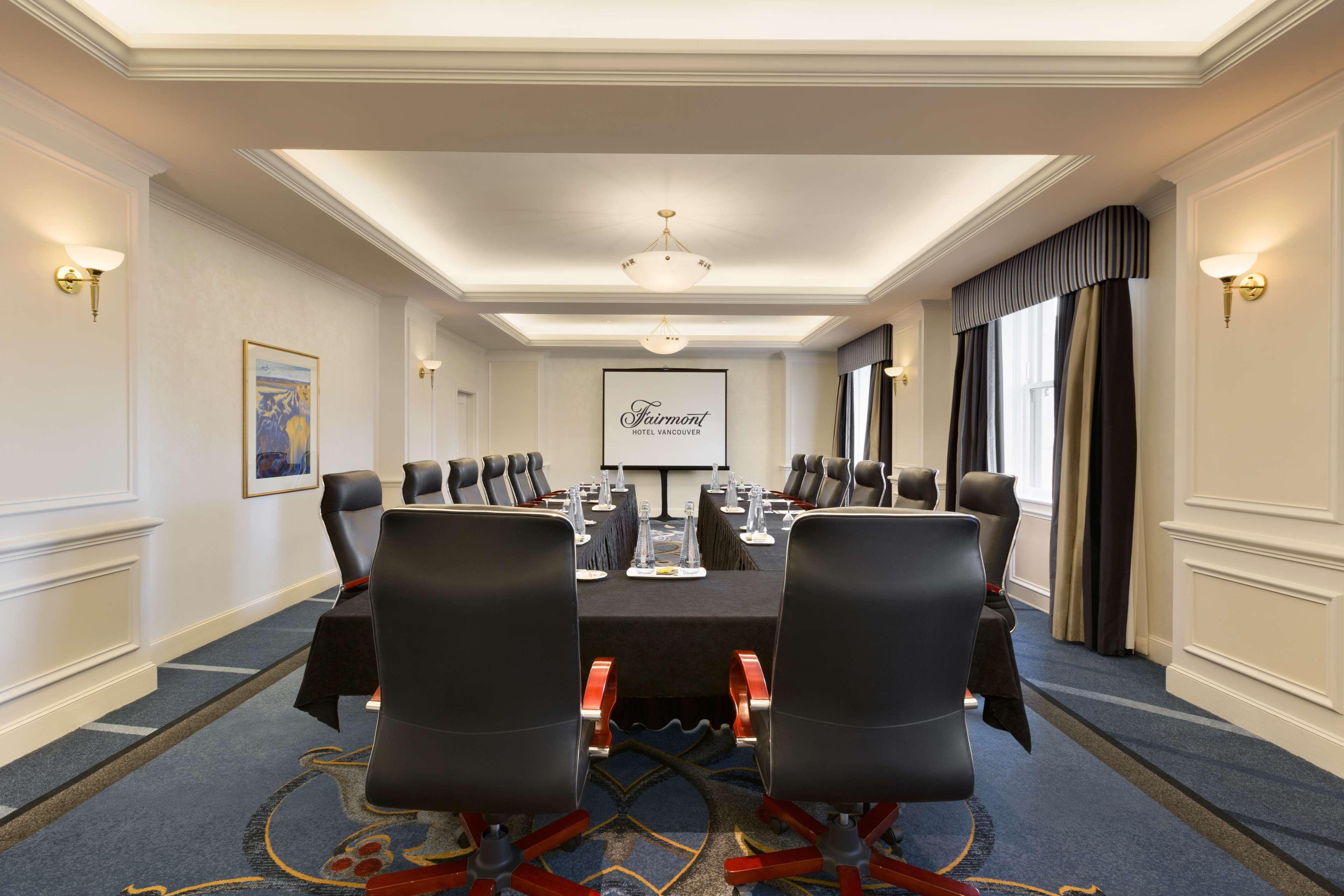 Fairmont Hotel Vancouver Exterior photo Meeting room